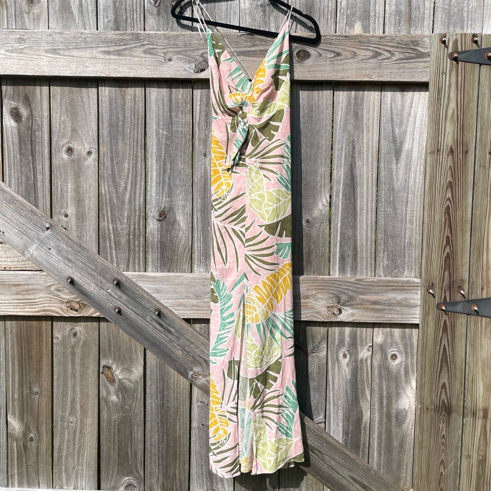 Dress Forum Pastel Leaf Print Dress Size M